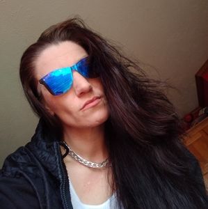 Meet your Posher, Raechel